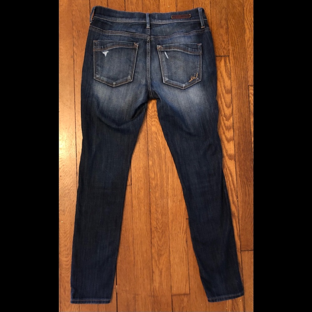 EXPRESS mid-rise distressed jean leggings, dark wash size 6Short - Picture 2 of 2